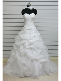 A-Line Sweetheart Appliques Pick Up Court Train Organza Wedding Dress (AE0008)