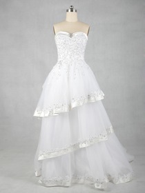 Elegant A-Line Sweetheart Tiered Court Train Satin Netting Wedding Dress (Y11110)
