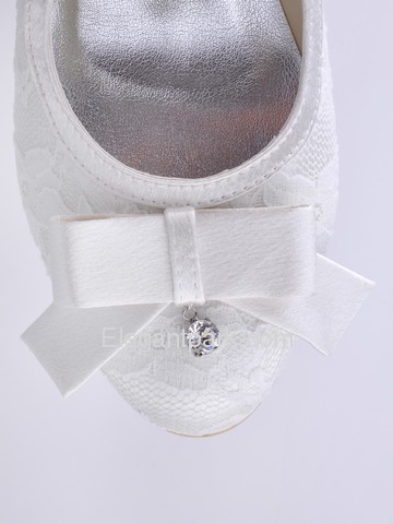 Elegantpark White Closed Toe Spool Heel Satin and Lace Wedding Shoes (EL-003)