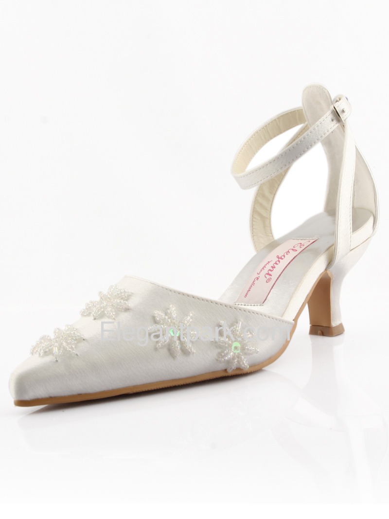closed toe satin shoes