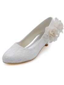 Elegant Low Heel White Almond Toes Flowers Bridal Lace Wedding Shoes